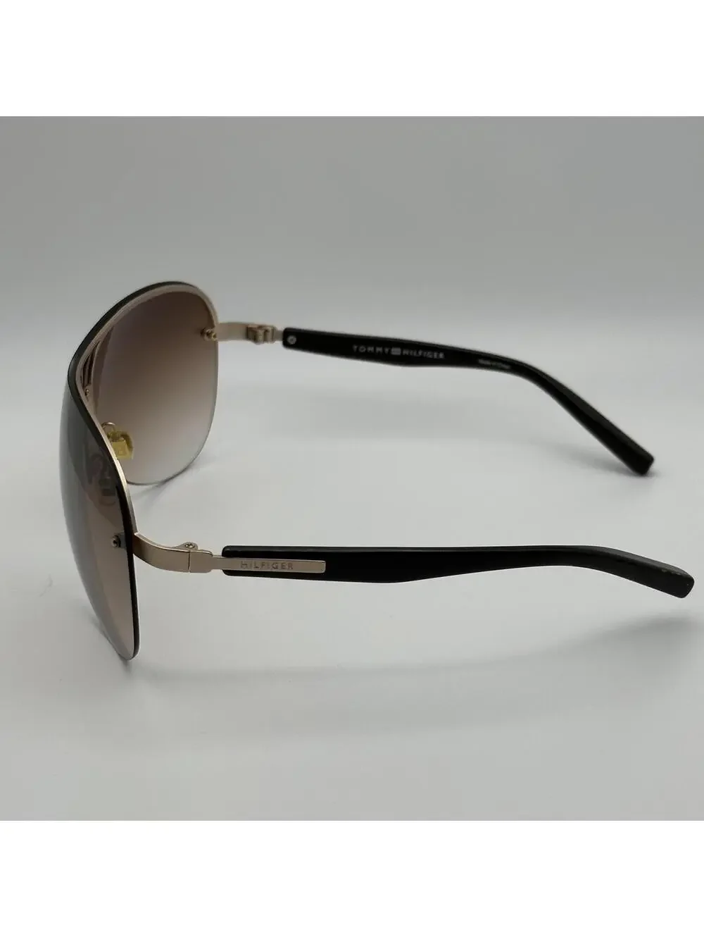 Tommy Hilfiger Sunglasses Brown Gradient Lens Black Frame